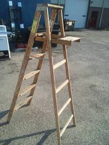 lot 62 image: Werner 6 ft. Wood Ladder.