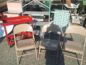 lot 111 image: Miscellaneous, Mechanics rolling cart and more Loc O