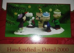lot 132 image: Christmas Peanuts 5 piece set and more.