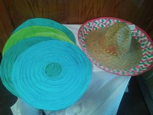lot 162 image: 5 16 Japanese paper lanterns and sombrero.