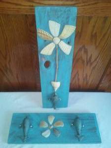 lot 185 image: Whale Tail Hooks & Seashell Dcor,