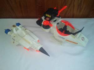 lot 237 image: GI Joe vehicles -ice Sabre and starfighter.