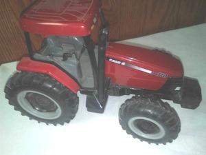 lot 247 image: Case MX 110 tractor- fabulous die cast.