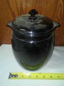 lot 251 image: Cookie jar- great condition.