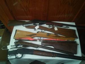 lot 272 image: Parts for BB Guns