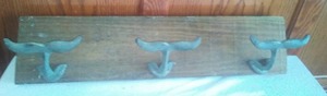 lot 285 image: Whale Tail Hook Bar.