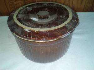 lot 310 image: Stoneware Bean Pot with Cover.