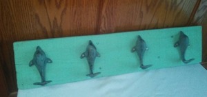 lot 742 image: Whale Tale Hooks.