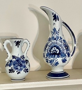 lot 18 image: Delft Decor
