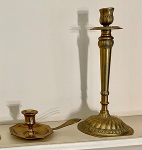 lot 20 image: 5 Brass Candle Holders