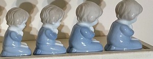 lot 26 image: 4 Figurines
