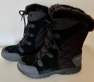 lot 95 image: Columbia Boots