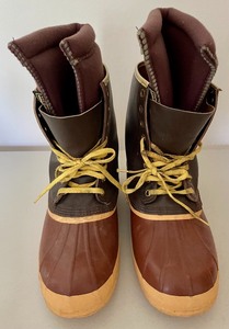lot 93 image: Sorel Boots
