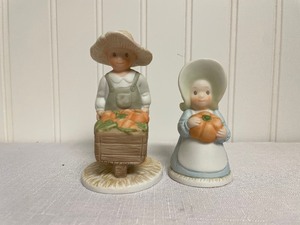 lot 55 image: Precious Moments  and Masterpiece Figurines