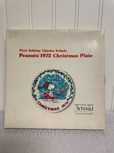 lot 51 image: Peanuts Limited Edition Collectors Plate from 1972