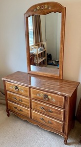 lot 109 image: Lea The Bedroom People Dresser with a Mirror