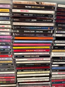 lot 106A image: Large Lot of CDs