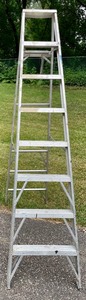 lot 136 image: 8 Foot Ladder