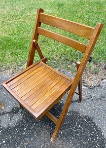 lot 137 image: Wooden Folding Chairs