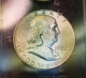 1957 US MINT SET IN HARD PROTECTIVE PLASTIC
