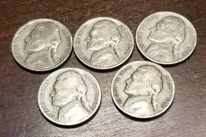 GROUP OF 5 US WWII WARTIME SILVER NICKELS