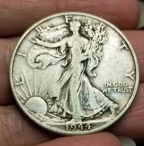 2 WALKING LIBERTY HALF DOLLARS 1944-D 1945