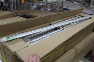 lot 58 image: Lot of (60) Way To Go LED Lighting LED Light Tubes WTG-4F18WT8 BQET smd2835 5000K