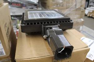 lot 101 image: Commercial 42-lamp LED Flood Light with Tilt Mount YXL137A-D (in box)