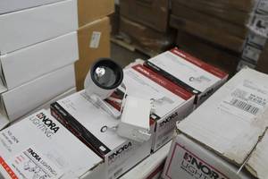 lot 112 image: Lot of (15) Nora Lighting LED Low voltage MR16 Roundback Track Head Track Lighting NTLE-214 (in boxes)