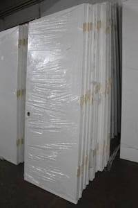 lot 228 image: Lot of (5) Primed Solid Wood Door Blank Left-Hand Swing