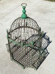 lot 3 image: Amazing French Antique Decorative Bird Cage