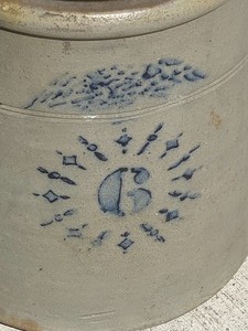 lot 10 image: Six Gallon Vintage Crock