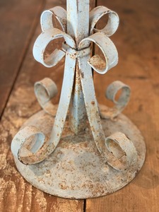 lot 50 image: Decorative Metal Candelabra