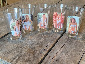 lot 61 image: Set of Six Vintage Strip Tease Tumblers