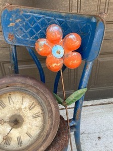 lot 64 image: Fun Vintage Decor Steampunk