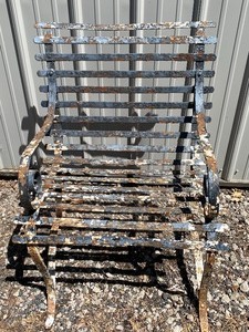 lot 89 image: Vintage Small Bench Chair