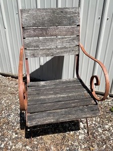 lot 101 image: Vintage Steel Lawn Chair w Wood Slats