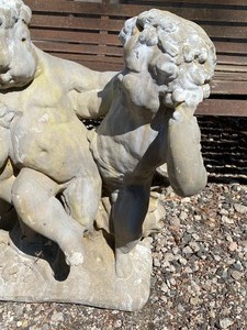 lot 113 image: Pair Triple Cherub Statues