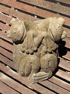 lot 115 image: Cement Frog Planter