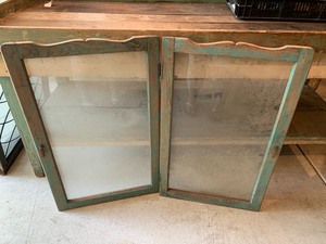 lot 141 image: Vintage Pair of Windows