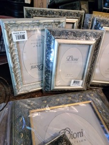 lot 255 image: Variety of New Picture Frames
