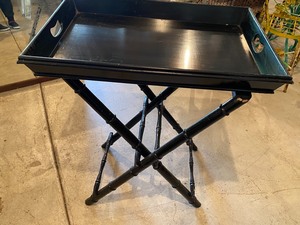lot 203 image: Small Black Top Tray w  Lip Asian Inspired