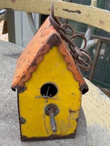 lot 220 image: Metal Decorative Bird House