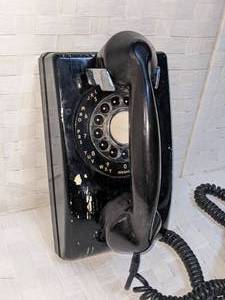 lot 104 image: Vintage Rotary Dial Wall Phone
