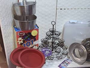 lot 106 image: If You Love Baking This is YOUR Lot