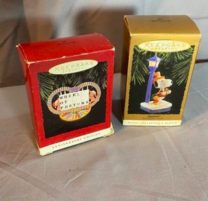 lot 137 image: Big Lot of Hallmark Keepsake Ornaments