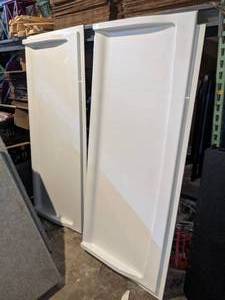 lot 11 image: Delta Direct-To-Stud Bathtub Wall Set 30 x 60