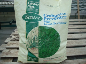 lot 10 image: Scotts Crabgrass Preventer