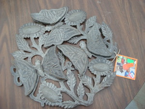 lot 77 image: Garden Art
