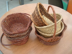 lot 98 image: Baskets